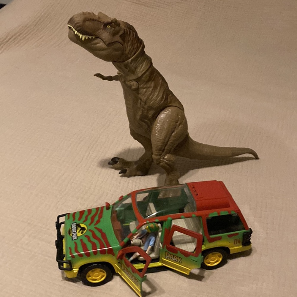 Jurassic Park 1993 Ford Explorer (10.5”) by Mattel with driver and 18” T-Rex 🦖